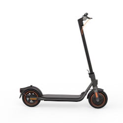 Monopattino elettrico F40E 25 km/h Motore 650W - Nero