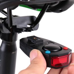 Fanali posteriori per bici Intelligent Antifurto Fanale posteriore per bicicletta Allarme LED Ciclismo Strobo Avvertimento Campanello elettrico con cavo USB remoto wireless Accessori MTB