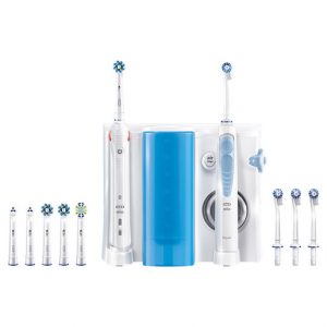 Oral-B Oral Center Spazzolino Elettrico Smart 5000 e Idropulsore Oxyje