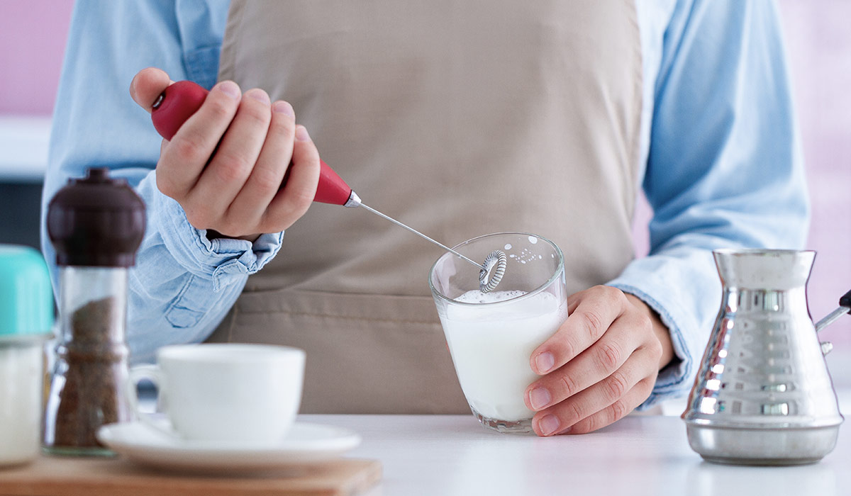 Montalatte elettrico per il cappuccino a casa come al bar