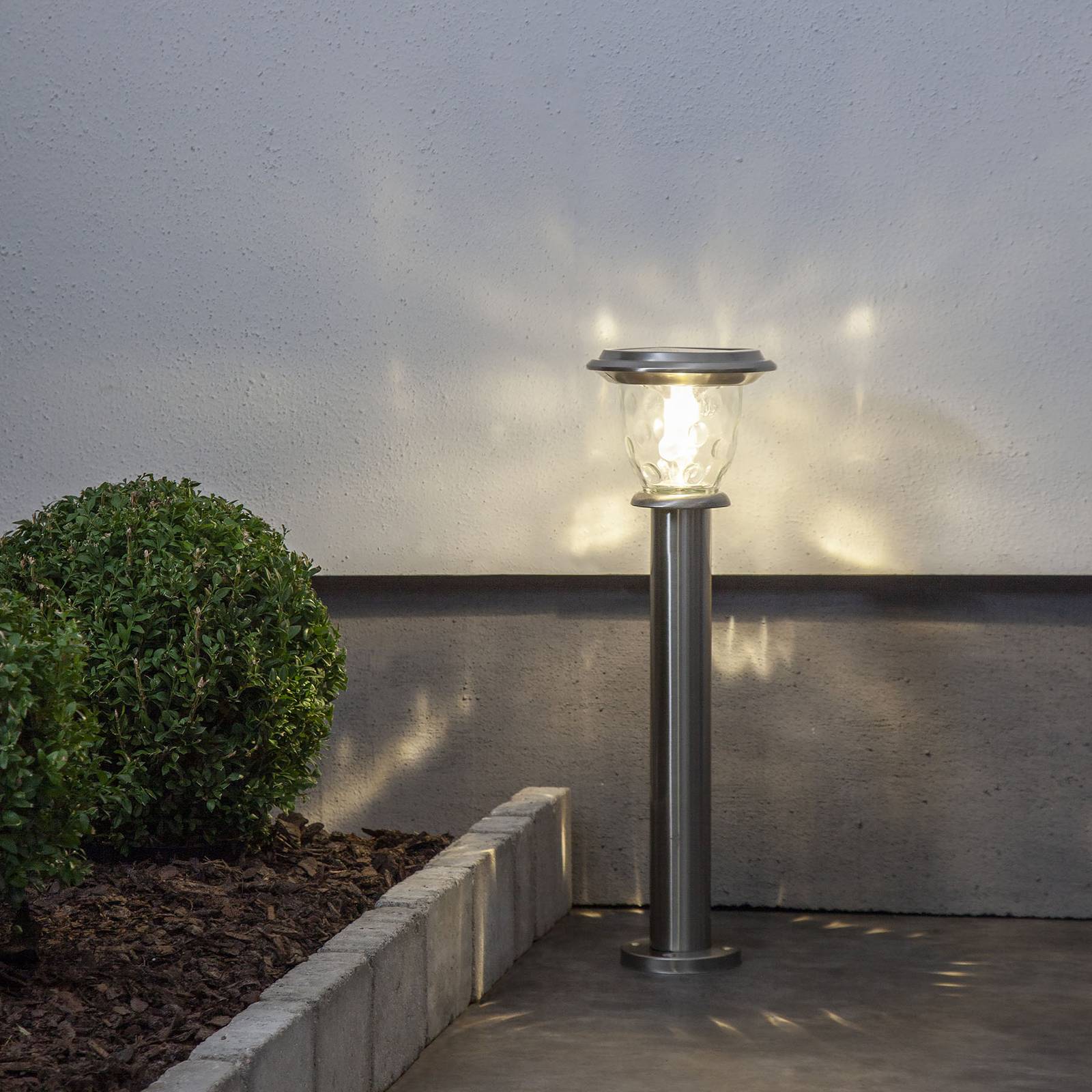 Lampione LED solare Pireus con fotosensore
